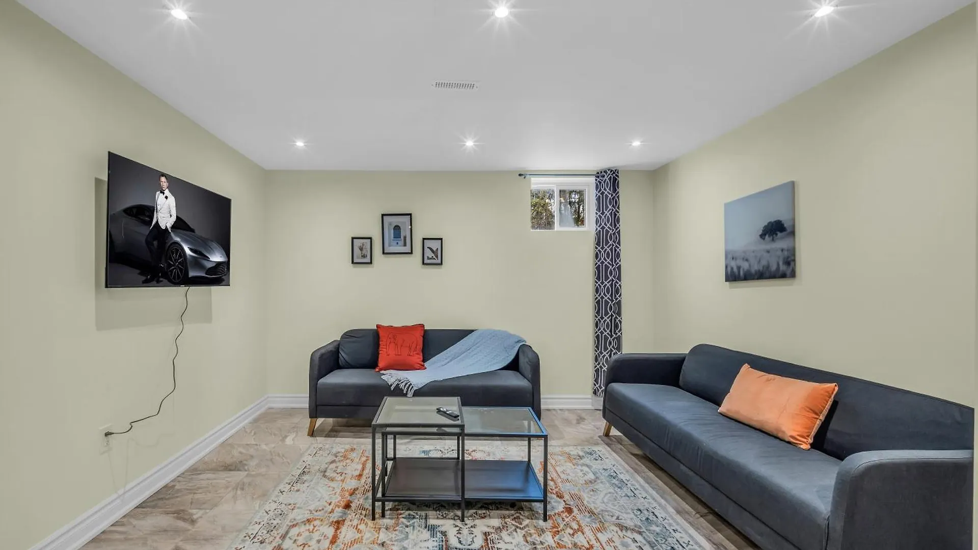 Apartmán Luxury Renovated House In Prime Location With Parking Toronto